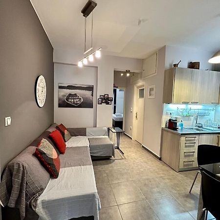 Central Kalamata Cozy Apartment Buitenkant foto