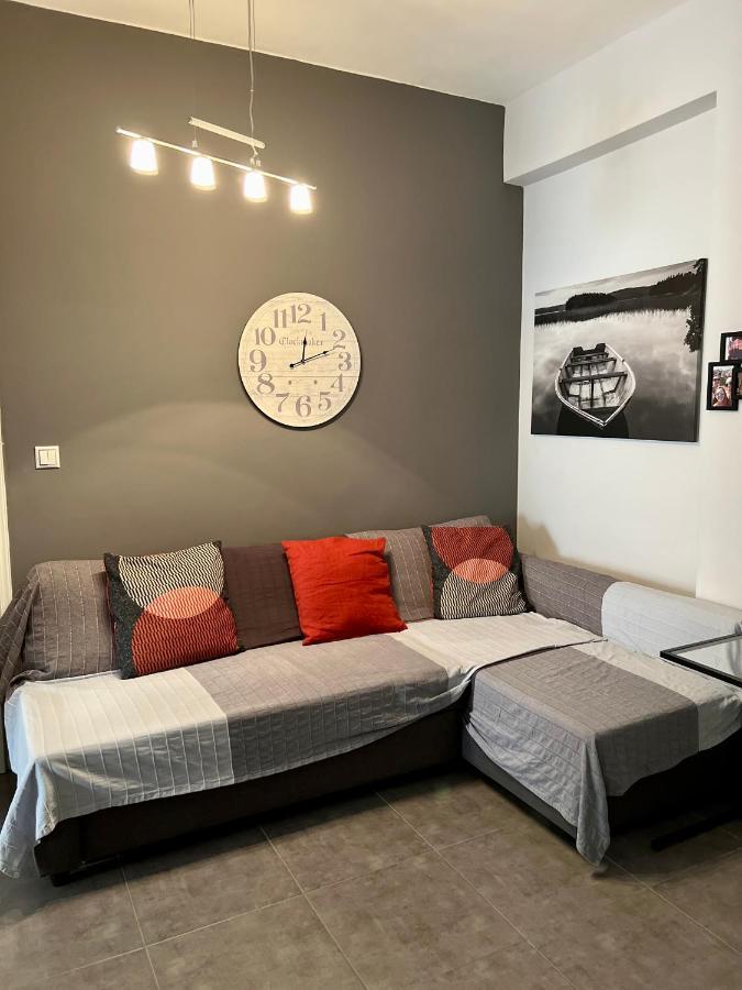 Central Kalamata Cozy Apartment Buitenkant foto